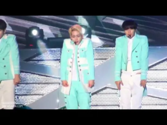 191013 [Fancam] Onew - "Everybody" @ SM Town in Beijing