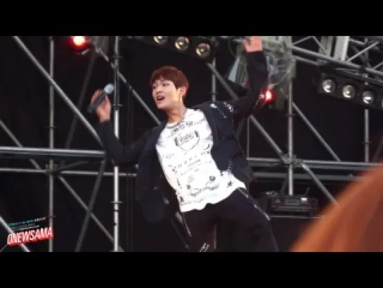 150613 Onew focus - Dream Girl & Ending  @ Ultra Music Festival Korea