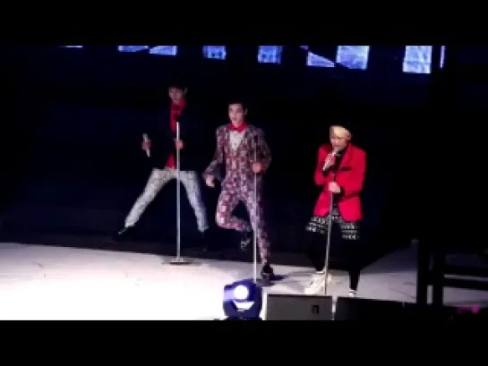 060413[Fancam] SHINee - Dream girl @S/S Seoul Girls Collection Celebration Performance