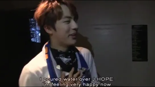 [ENG SUB] BTS Memories of 2015 -  Wake Up Tour behind the scenes - 4