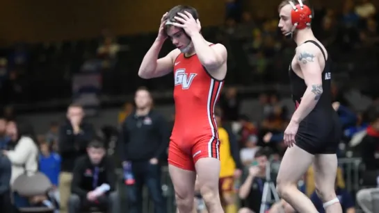 125lbs Justin Portillo (Grand View) fall Austin Boyles (Northwestern)