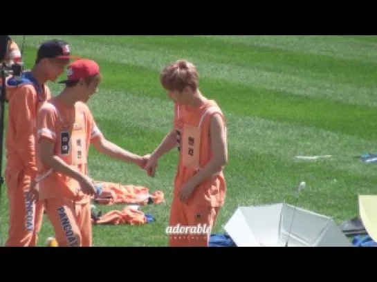 130903 Idol Sport Champion 2013 - Chuseok Special - epic moment with Henry and Baekhyun