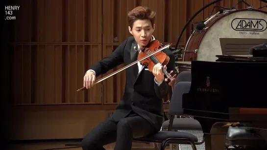 [Fancam] 141210 Always Cantare Concert - Henry focus