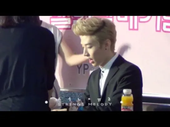 130623 Henry at IFC Mall Yeouido Fansign