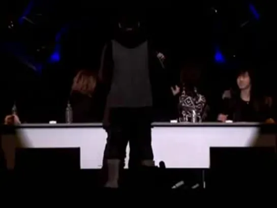 Junsu and Micky's strange dance