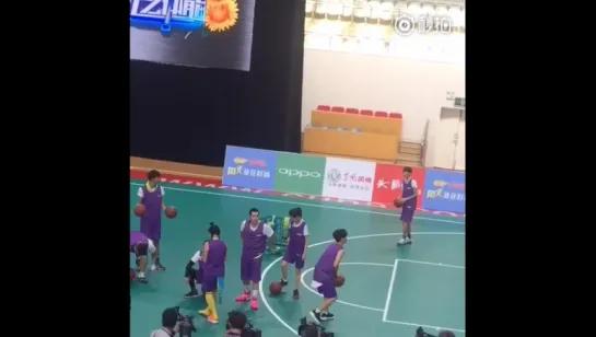 160730 Henry at Cool Kiz on the Block Chinese ver. filming