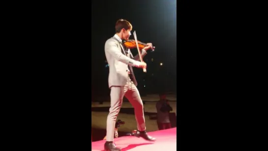 160222 Henry at Lima at 'Sumy Kujon Fashion Show' - Smooth Criminal