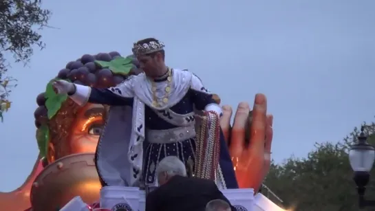 Krewe of Bacchus Parade 2019 LI _ King Jensen Ackles