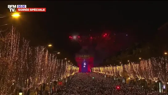 Nouvel An 2023_Les images du feu d’artifice des Champs-Élysées