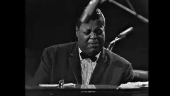 Oscar Peterson - C Jam Blues