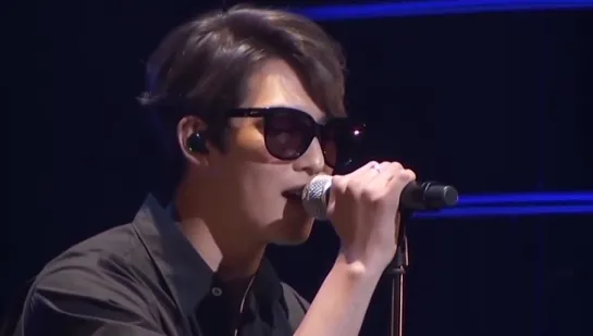 - NO REUPLOAD 이종현 Lee Jong Hyun  2015 SOLO Fans Meeting Burning Studio II  IRONY_480p