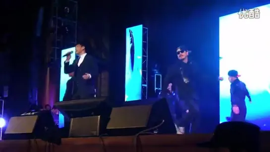 13.12.15 Lee Seung Gi Guangzhou FM Fancam 19 [Z8Oq60DuG4M]