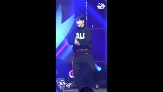 [MPD FANCAM] 180315 GOT7 - Look (Jinyoung focus) @ M!Countdown