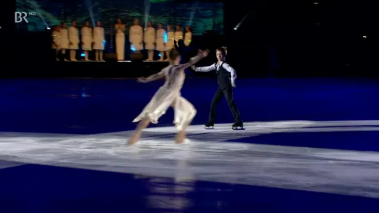 Камила Валиева, Арсений Федотов / Kamila Valieva, Arsenii Fedotov - Saturn Eisgala 2018 – Concert on ice, Общий выход