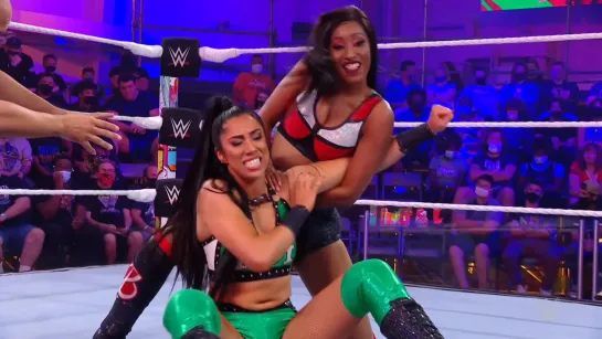 Indi Hartwell & Persia Pirotta vs Amari Miller & Sarray