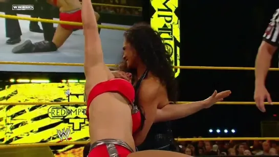 Kaitlyn vs Tamina