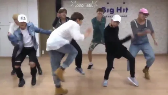 [FMV] Jeon Jungkook's signature dance!