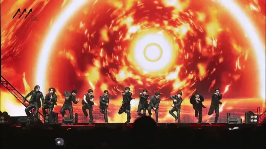 [221213] SEVENTEEN - Shadow + March + HOT @ Asia Artist Awards 2022