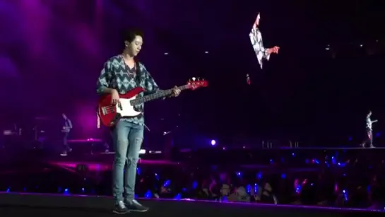 [FANCAM] 160213 CNBLUE 씨엔블루 Come Together - Love 러브 in Singapore