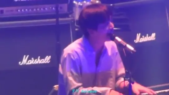 151203 CNBLUE Be a Supernova Live in Budokan - Cant Stop (정용화 Yonghwa focus)