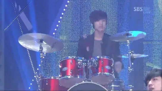 120401 CNBLUE - Still in love @ SBS Inkigayo