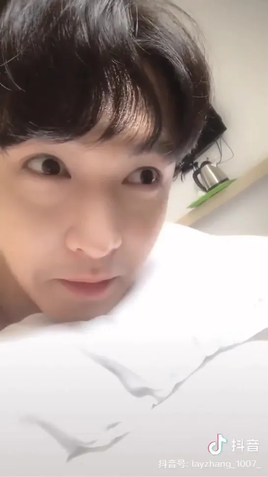 200701 EXO's Lay Chinese TikTok Update