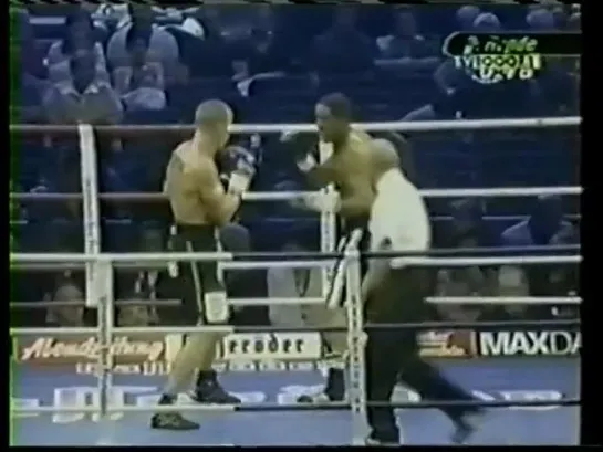 2003-08-30 Tomasz Adamek vs Roberto Coelho