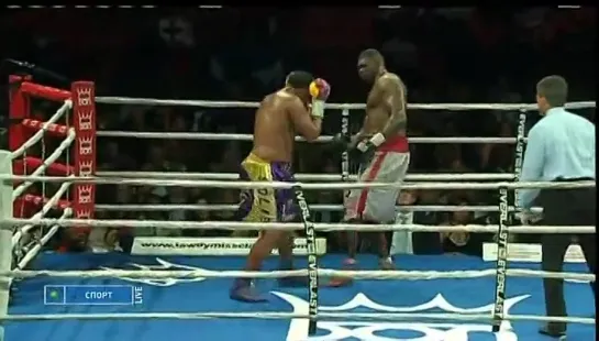 2010-12-17 Ray Austin vs Odlanier Solis (WBC Heavyweight Title Eliminator)