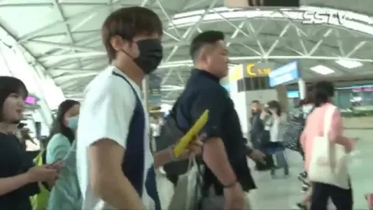 150619 StarSeoulTV News - YongHwa @ Incheon Airport Heading to Taipei