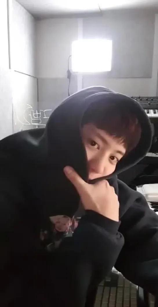 190203 EXO Chanyeol @ real__pcy Instagram Live