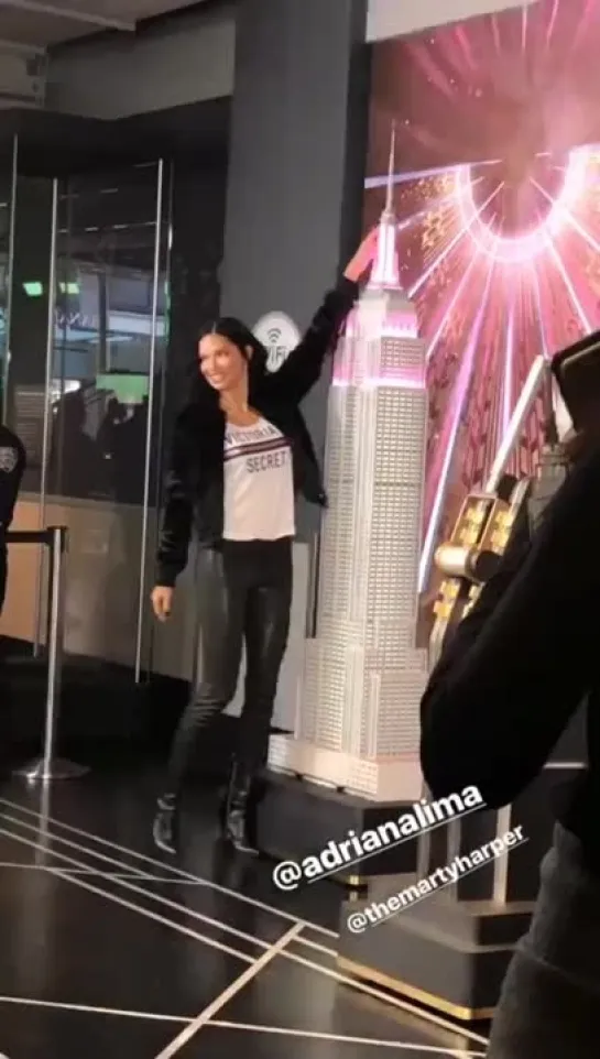 Adriana Lima in Empire State Buildings for VSFS 2018