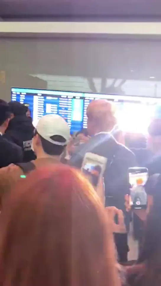 190426 EXO Chanyeol @ Incheon Airport