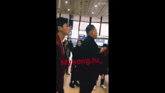 11.03.2018 - Аэропорт Gimpo. TVXQ улетают в Японию