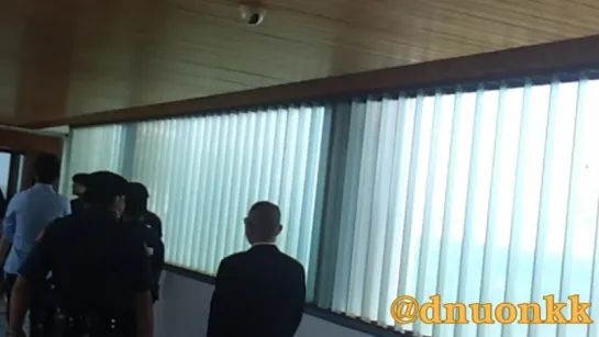 Fancam_Hotel_120208_Yunho  Changmin back from filmiing @ PEACH Helipad