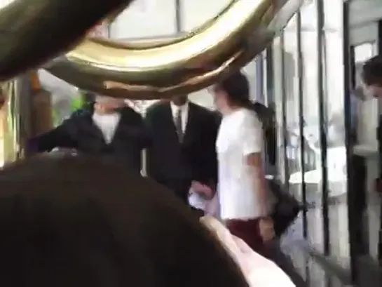 Fancam_Hotel_100903_Yunho, Changmin, Kyuhyun at the Sheraton