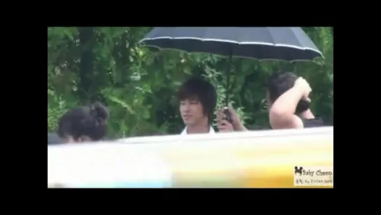 Fancam_Making_090819 Stalked Yunho filming with Ara