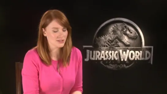 Jurassic World Chris Pratt and Bryce Dallas Howard take dinosaur test