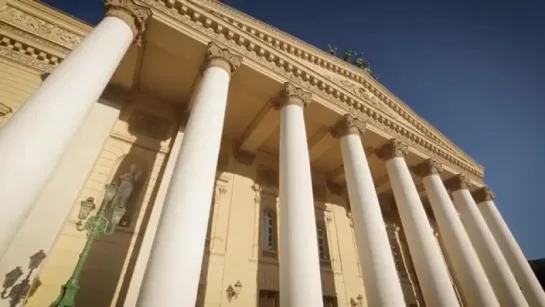 Большой Скачок. Большой Театр / Big Jump. The Bolshoi Theater.