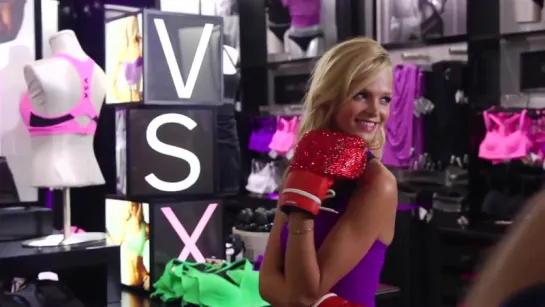 Erin Heatherton Launches VSX Sexy Sport