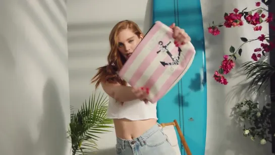 Victoria’s Secret Angel Alexina Graham’s Beach Essentials