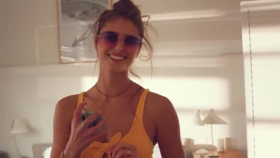 Cali-Cool Style With Victoria’s Secret Angel Taylor Hill