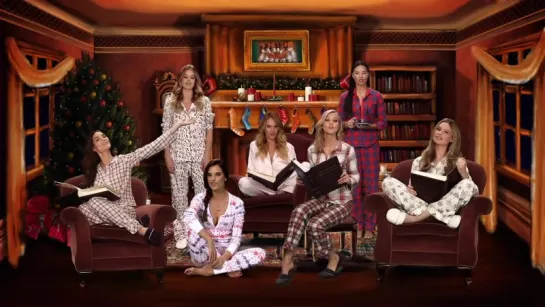 Victoria’s Secret Angels Redefine Twas the Night Before Christmas (2014)