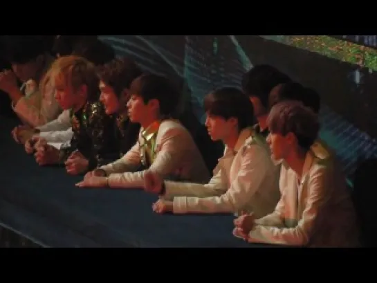 291212 SHINee, EXO during "Beautiful Night" @ SBS Gayo Daejun