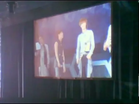 25.04.12 SHINee - Приветствие @ JAPAN ARENA TOUR Fukuoka [FANCAM]