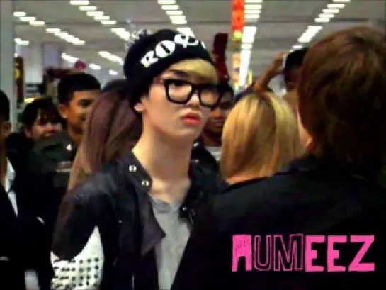 05.04.12 SHINee @ Аэропорт [FC]