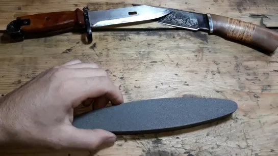 Как правильно точить нож на камне   how to sharpen a knife