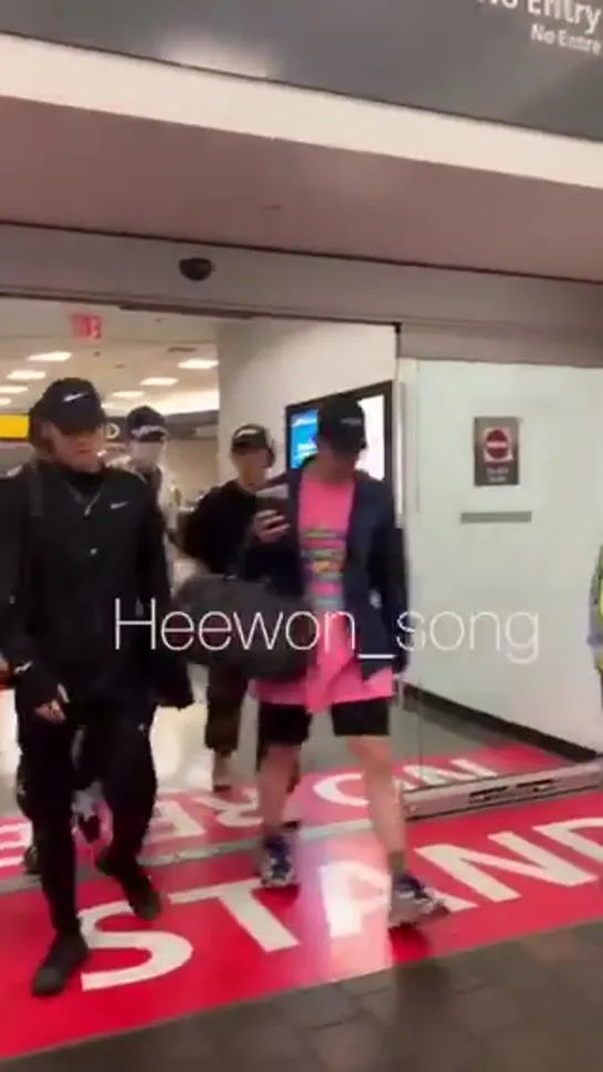 [VK][190731] MONSTA X fancam  @ LaGuardia Airport