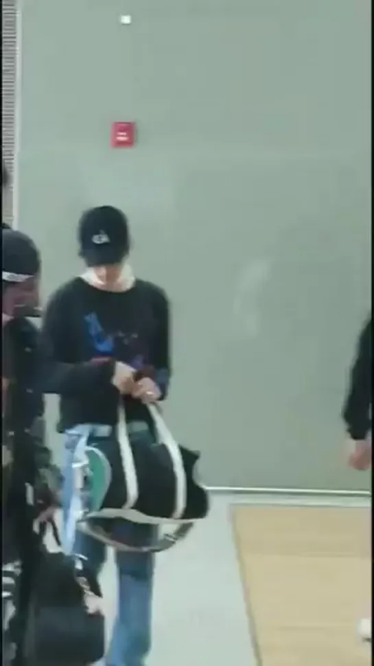 [VK][190627] MONSTA X fancam @ Incheon Airport