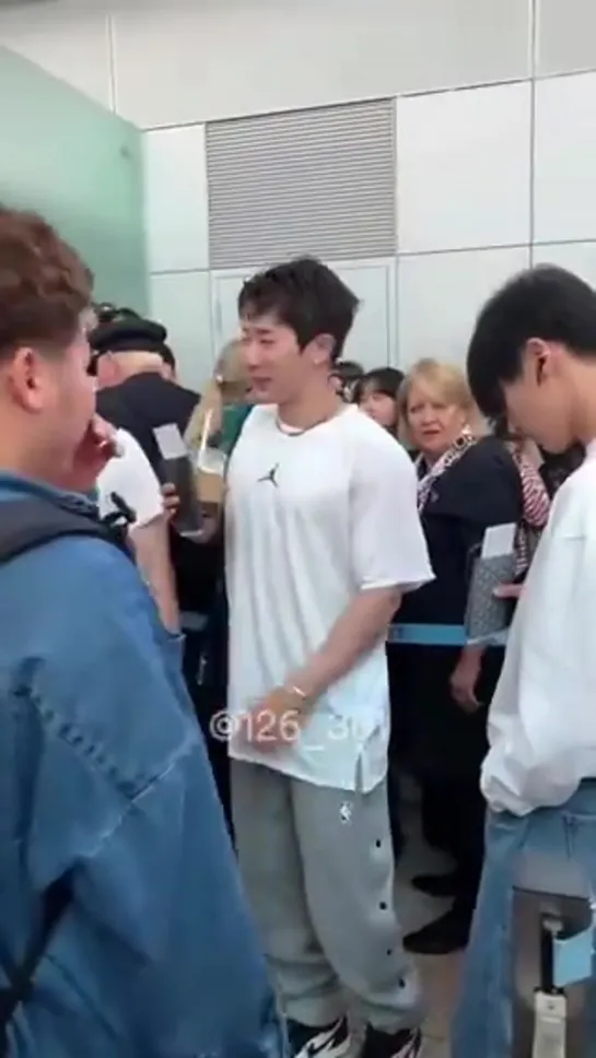 [VK][190621] MONSTA X fancam (Wonho focus) @ Incheon Airport