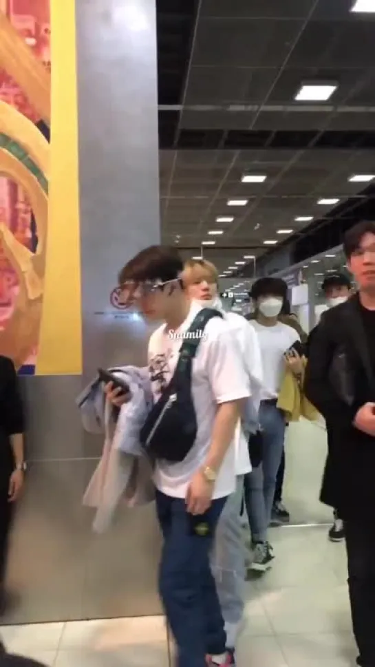 [VK][181117] MONSTA X fancam @ Suvarnabhumi Airport